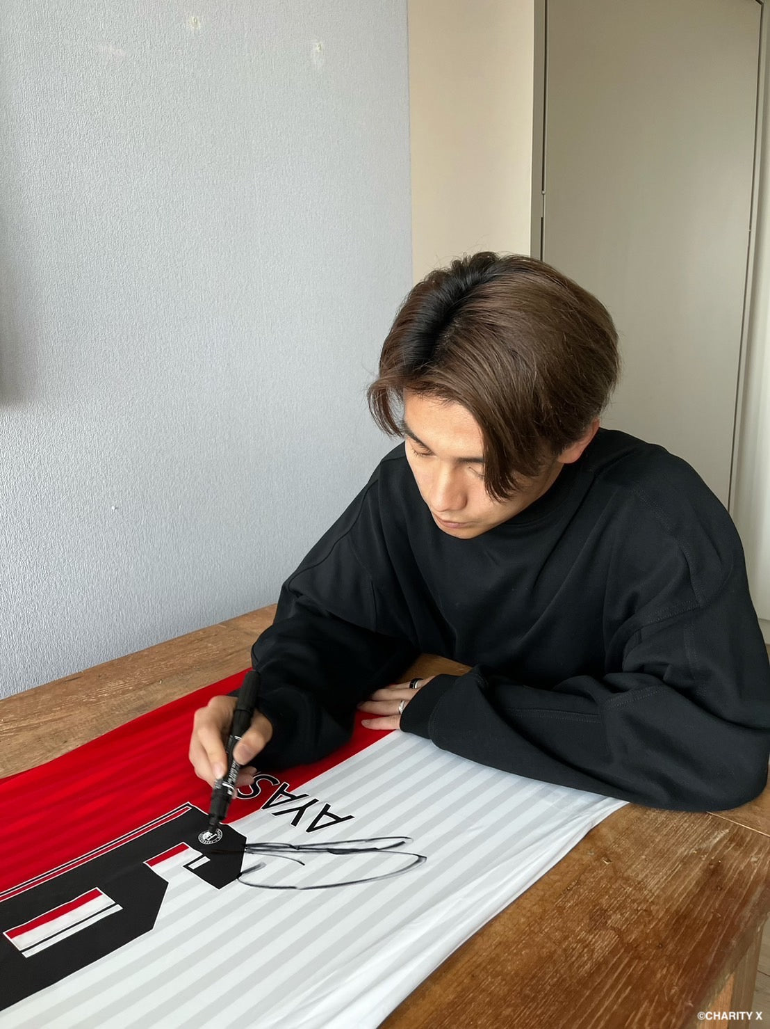 上田綺世選手のサイン入りフェイエノールト・ロッテルダムユニフォーム