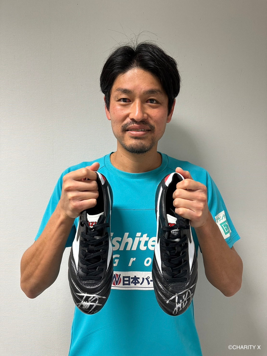 【GW限定値下げ/6日迄】大迫勇也選手 POM 直筆サイン入りメタルグラフィー 71E0xZ61oFL._UF350,350_QL50_.jpg